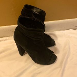 Black suede heels good condition hardly worn